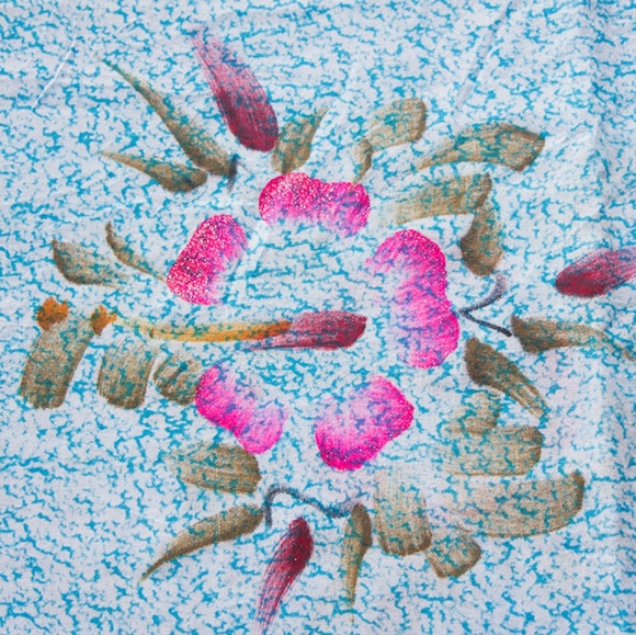 ✔Blue Hand Painted Hibiscus Sarong - Picture 2 of 4